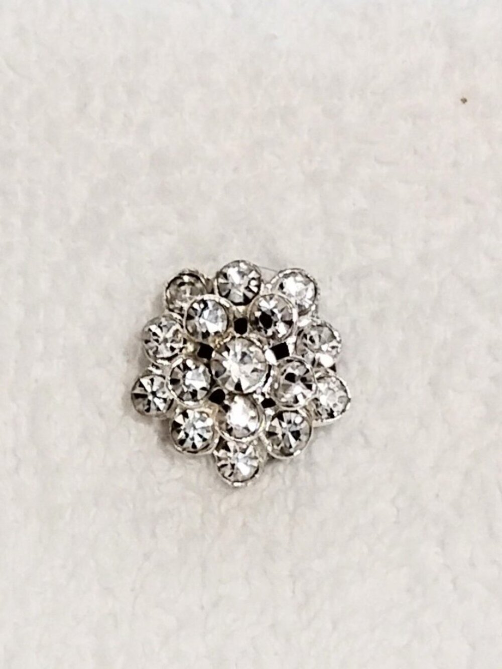 Vintage‑Style .75" / 20mm Mini Rhinestone Brooch Fridge Decor MAGNET - Clear